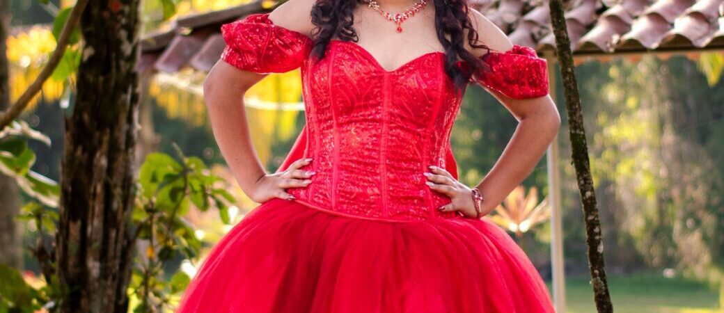Que escribir en una invitacion de quinceanera (con ejemplos)